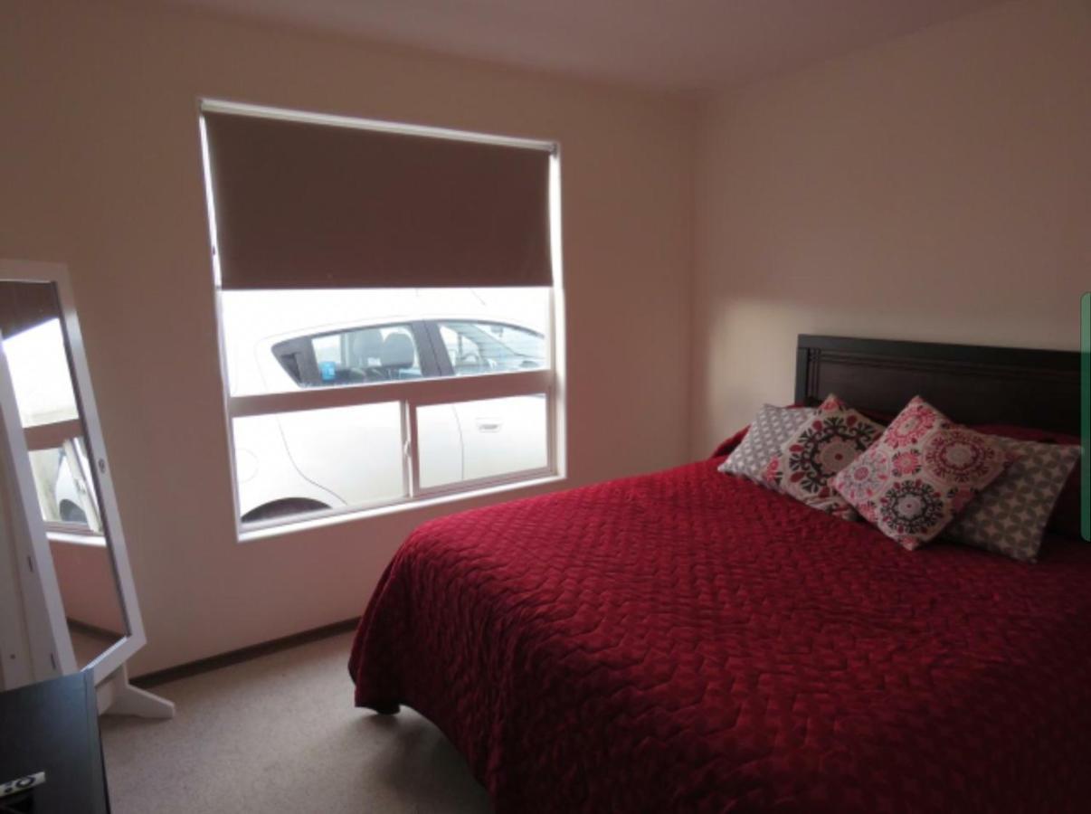 Greyhouse Villa Puerto Natales Exterior photo